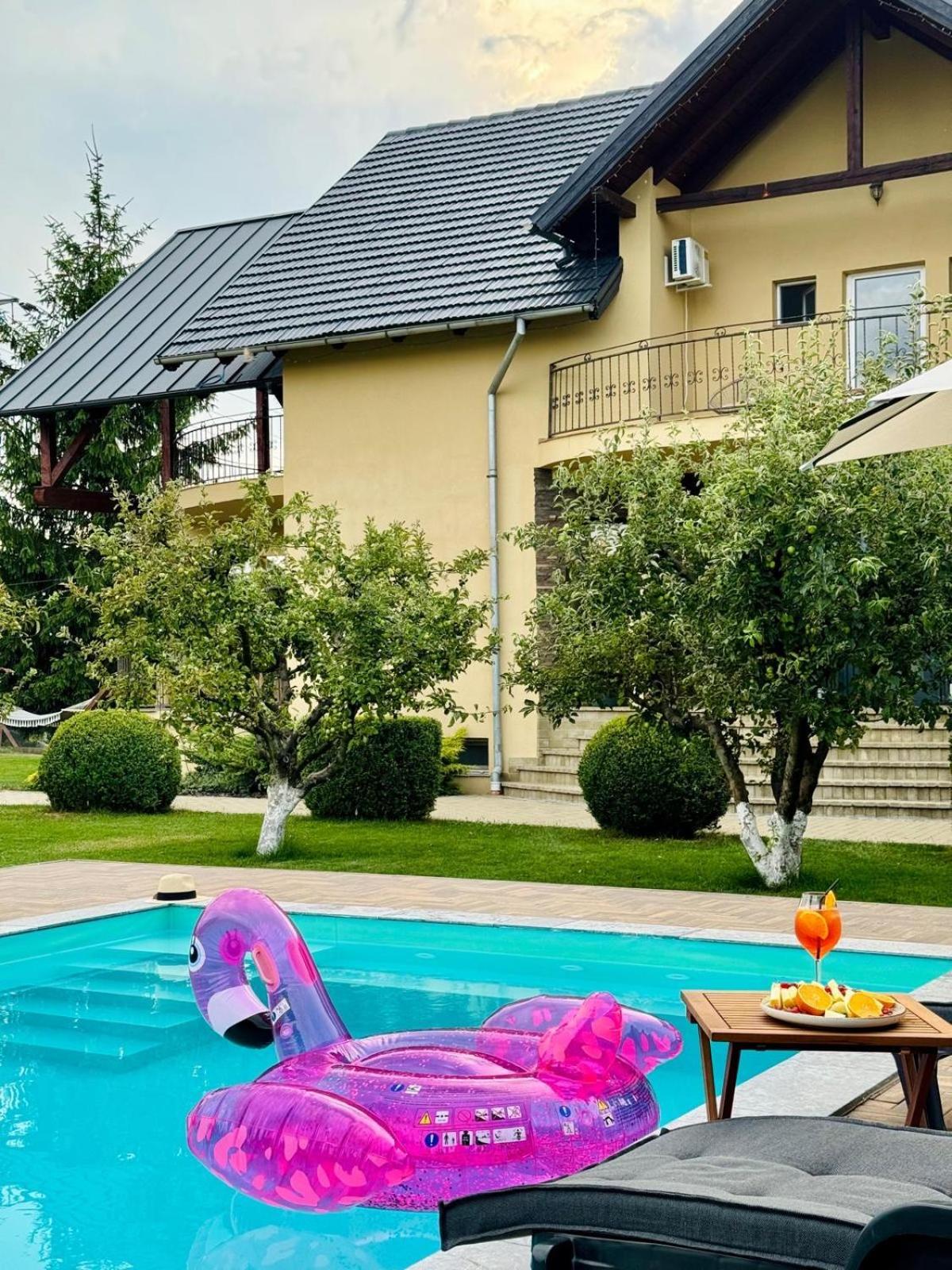 Orchard Villa 브라쇼브 외부 사진