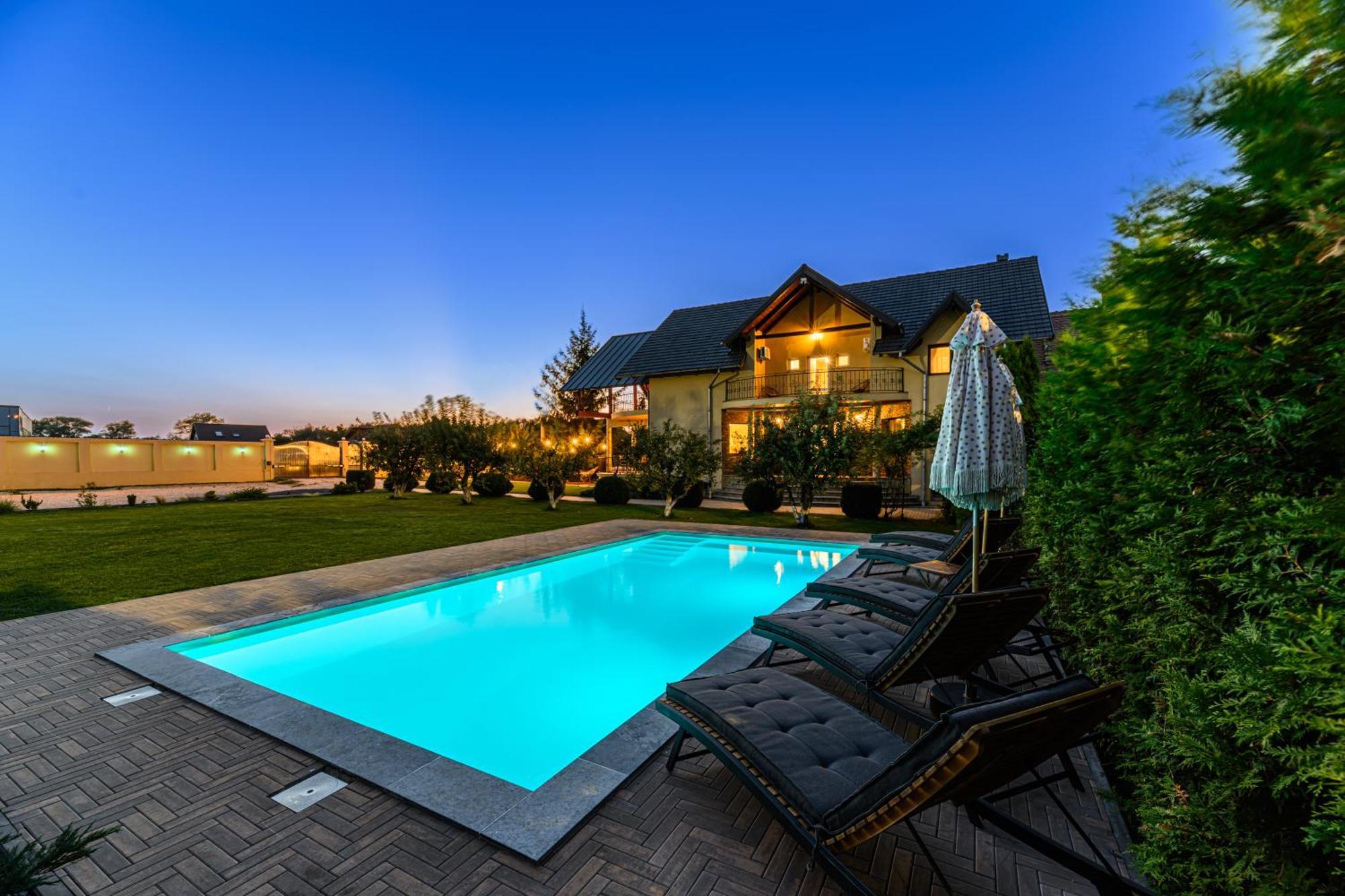 Orchard Villa 브라쇼브 외부 사진